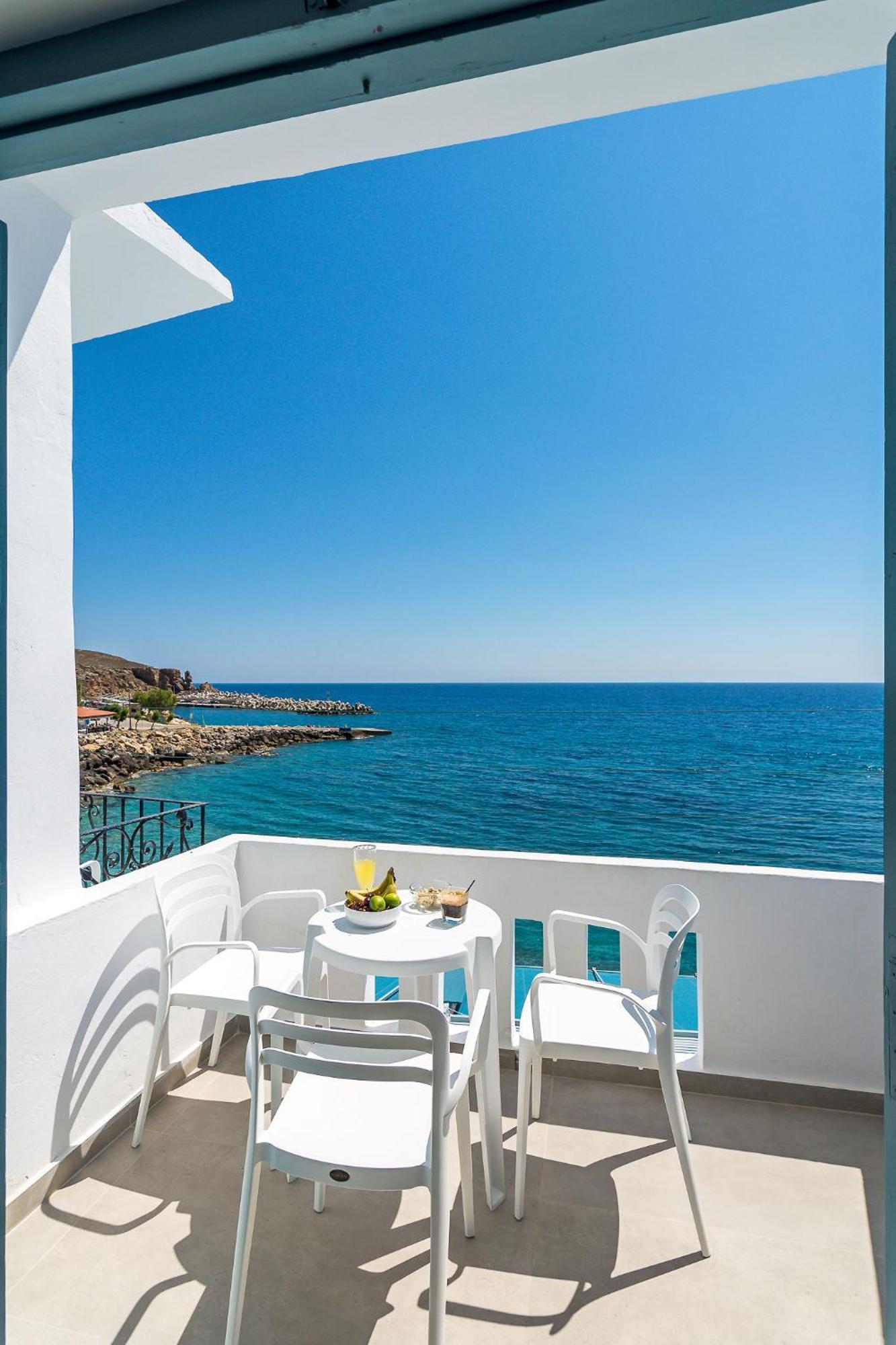 Livikon By The Sea Aparthotel Khora Sfakion Exterior photo