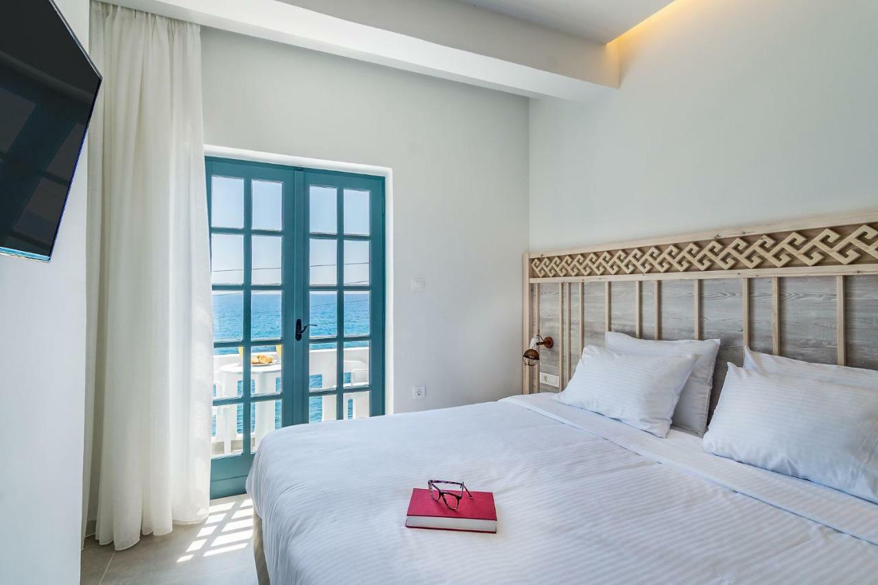 Livikon By The Sea Aparthotel Khora Sfakion Exterior photo