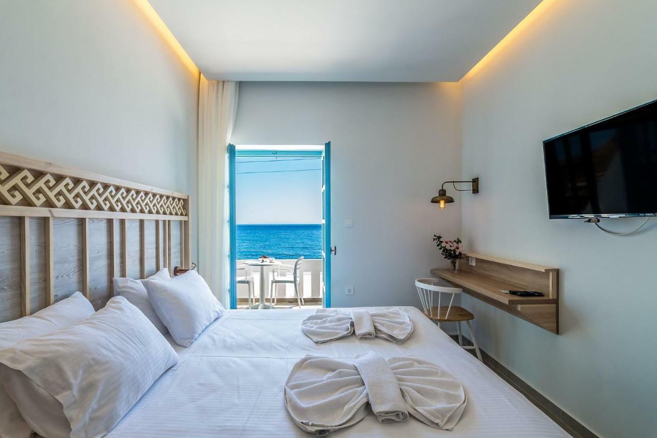 Livikon By The Sea Aparthotel Khora Sfakion Exterior photo