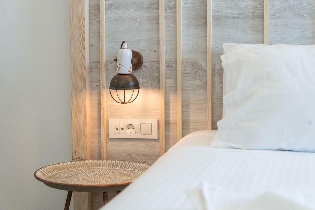 Livikon By The Sea Aparthotel Khora Sfakion Exterior photo